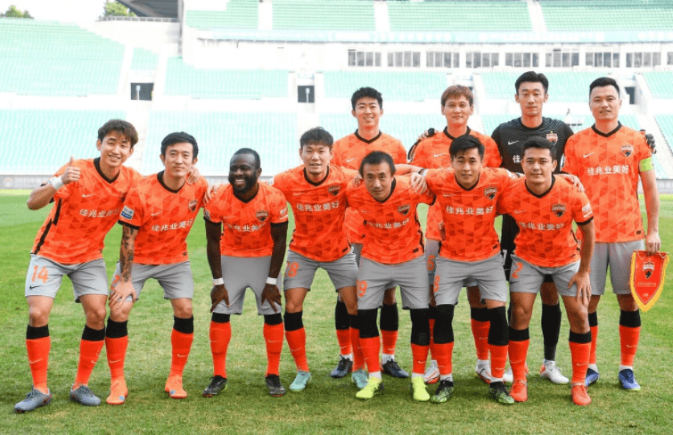 爱游戏平台-关于金州勇士今晚官宣签约，志在中超名次提升，更衣室稳定，身体对抗强度拉满的信息